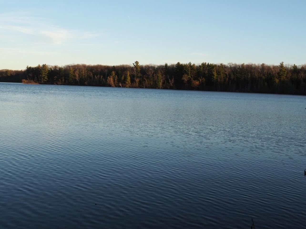 The Green Lake Getaway - Shared Lake Access! Interlochen Kültér fotó